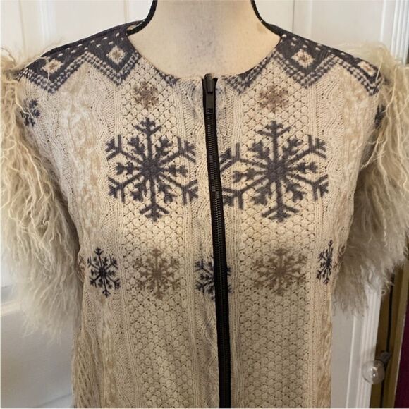 Yigal Azrouel Snowflake Patterned Vest with real Fur Trim, S - Picture 2 of 9